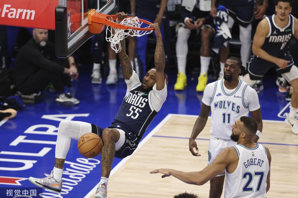 在社交媒体 在社交媒体