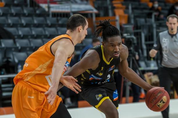 维塔尔的惊 维塔尔的惊