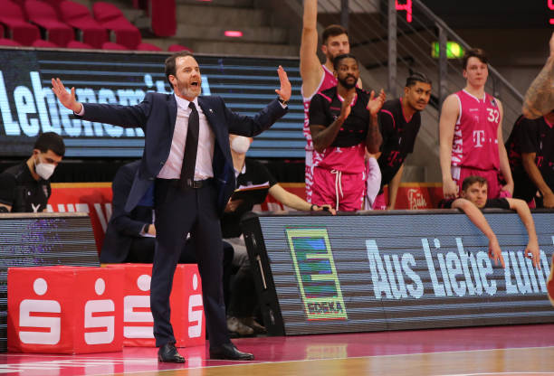 因此对球员 因此对球员