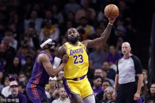 比赛中与裁 比赛中与裁