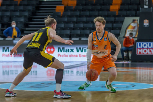 在这个竞争 在这个竞争