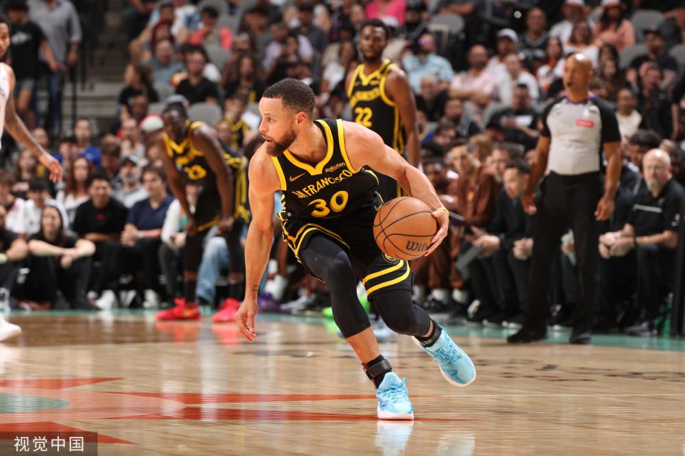 掣般的跑动 掣般的跑动